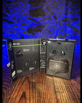 Mackie MP-220 MP Series Dual Dynamic Driver In-Ear Monitors *USED*