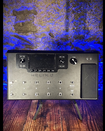 Line 6 Helix LT Guitar Multi-Effects Processor Pedal *USED*