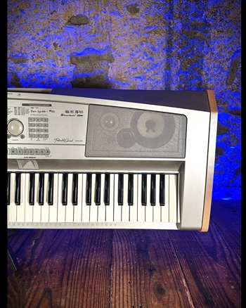 Yamaha DGX-505 88-Key Portable Grand Keyboard *USED*