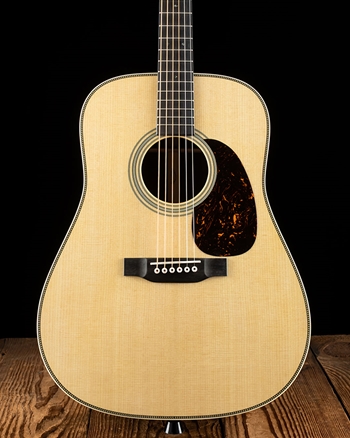 Martin HD-28 (2025) - Natural