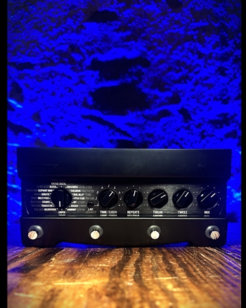 Line 6 Limited Edition DL4 MkII Delay Effects Pedal - Black *USED*