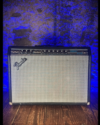 Fender Vibrolux Reverb Combo *USED*