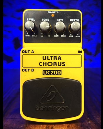 Behringer UC200 Ultra Chorus Pedal *USED*