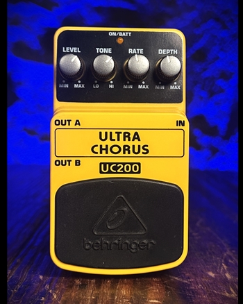 Behringer UC200 Ultra Chorus Pedal *USED*
