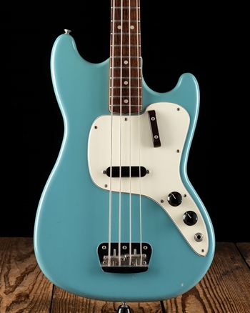 Fender Musicmaster Bass - Daphne Blue *USED*