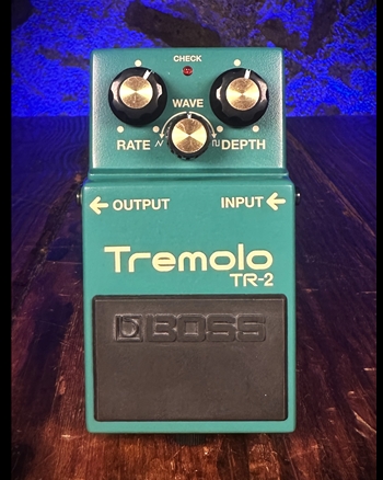 BOSS TR-2 Tremolo Pedal *USED*