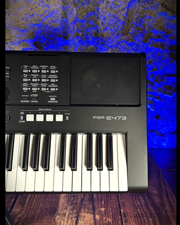 Yamaha PSR-E473 - 61-Key Portable Keyboard *USED*