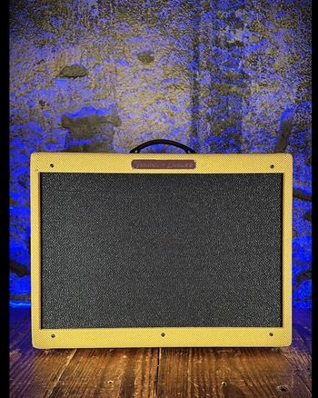 Fender Hot Rod Deluxe IV - 40 Watt 1x12" Guitar Combo - Tweed *USED*