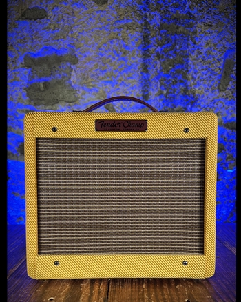 Fender '57 Custom Champ 5 Watt 1x8" Guitar Combo *USED*