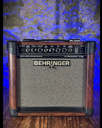 Behringer AT108 - 15 Watt 1x8" Acoustic Guitar Combo *USED*