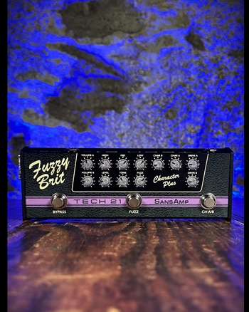 Tech 21 SansAmp Character Plus Fuzzy Brit Fuzz Pedal *USED*