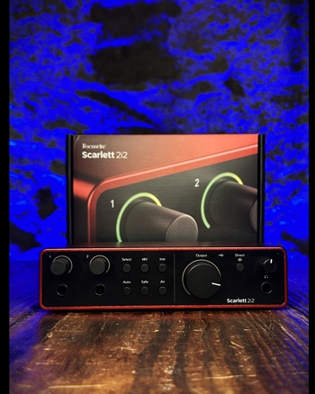 Focusrite Scarlett 2i2 - 2x2 USB Audio Interface (4th Gen) *USED*