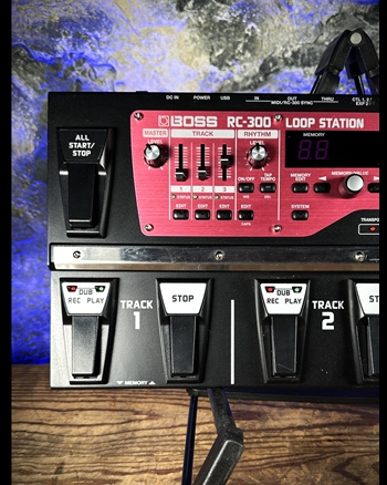 BOSS RC-300 Loop Station Pedal *USED*