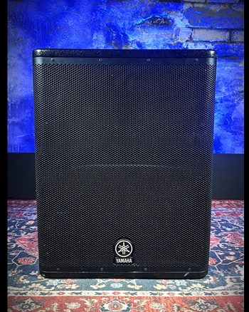 Yamaha DXS15 - 950 Watt 1x15" Powered Subwoofer *USED*