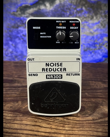 Behringer NR300 Noise Reducer Pedal *USED*