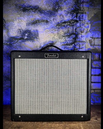 Fender Blues Junior - 15 Watt 1x12" Guitar Combo *USED*