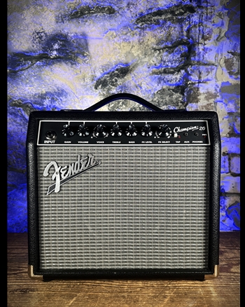 Fender Champion 20 - 20 Watt 1x8" Guitar Combo *USED*