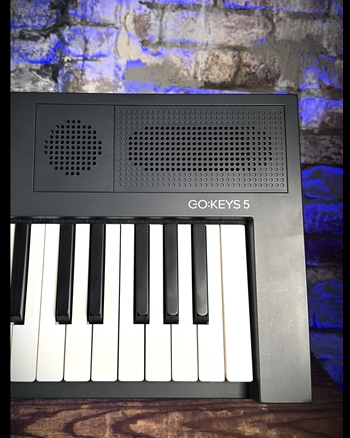 Roland GO:KEYS 5 - 61-Key Music Creation Keyboard - Graphite *USED*