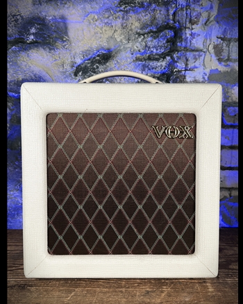 VOX AC4TV - 4 Watt 1x10" Guitar Combo - Tan *USED*