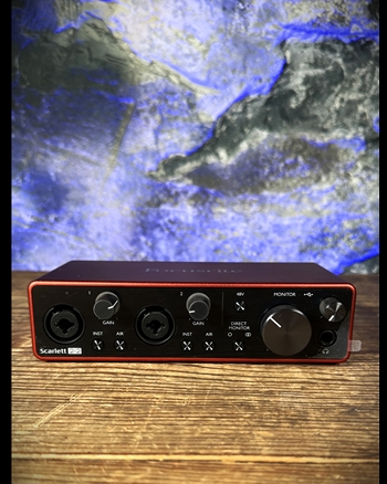 Focusrite Scarlett 2i2 (3rd Gen) USB Audio Interface *USED*