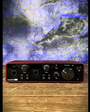 Focusrite Scarlett 2i2 (3rd Gen) USB Audio Interface *USED*