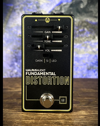 Walrus Audio Fundamental Series Distortion Pedal *USED*