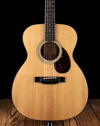 Eastman E6OM-TC Traditional Series Orchestra - Natural *USED*