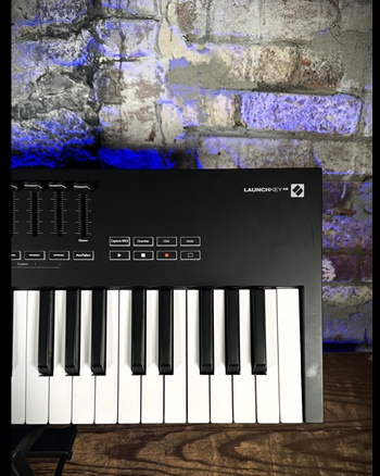 Novation Launchkey 49 - 49-Key MIDI Controller *USED*