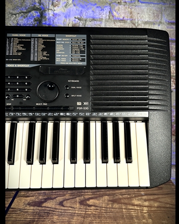 Yamaha PSR-530 - 61-Key Digital Keyboard *USED*